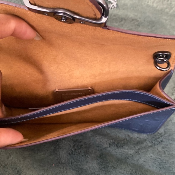 Morgan Crossbody in Embossed Signature Leather - Picture 8 of 10